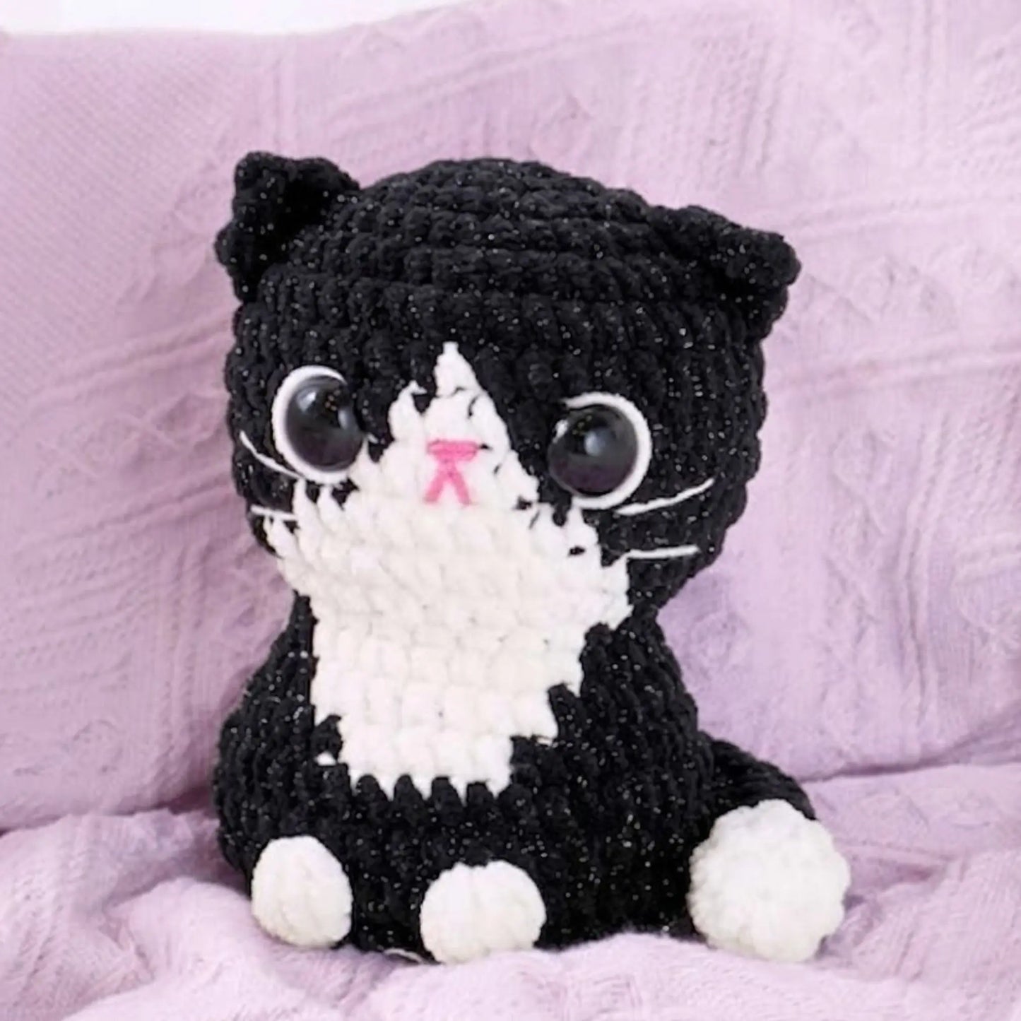 chonky cat amigurumi crochet pattern preview by MrsCrochetWorld