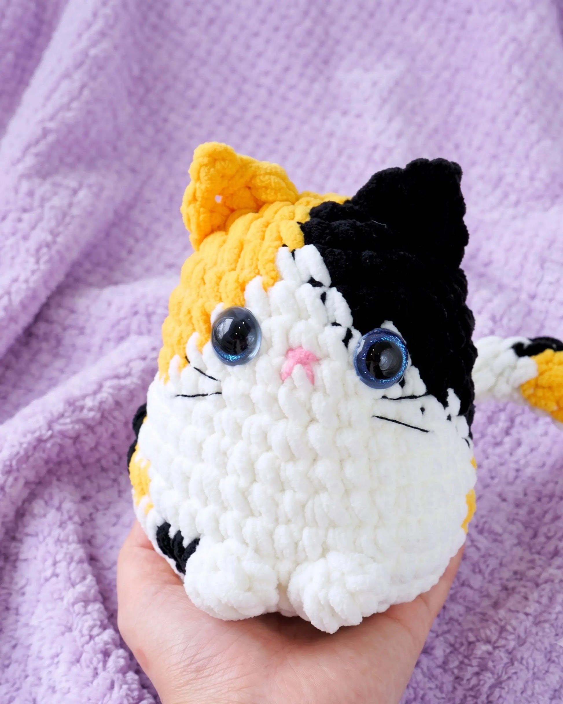 Crochet Cats & Kittens pattern book - amigurumi cat pattern preview 2