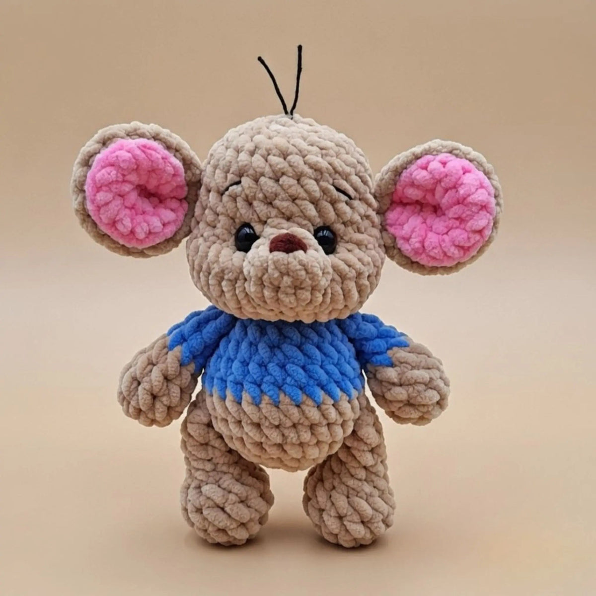 Honey bear and friends amigurumi page 9 — crochet pattern PDF MrsCrochetWorld