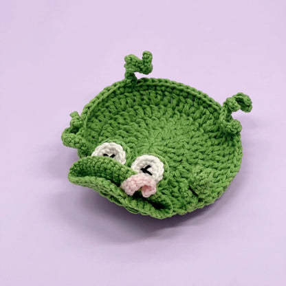 Frog animal crochet coaster pattern PDF by MrsCrochetWorld